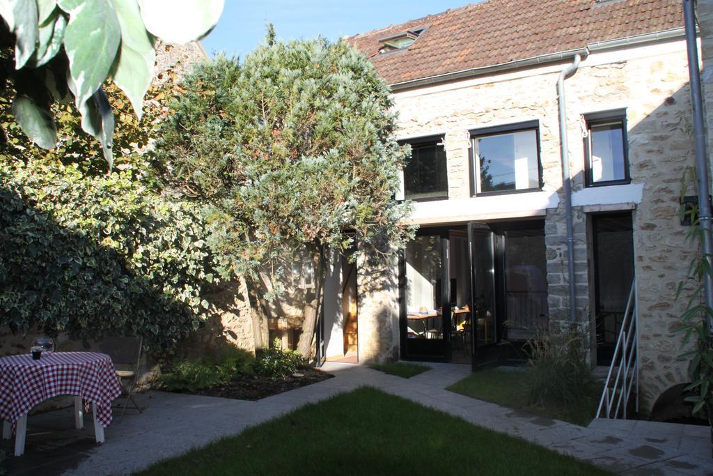 Le Nid D'Hirondelles Bed & Breakfast Perthes-en-Gatinais Exterior foto