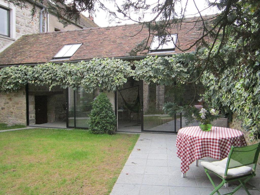 Le Nid D'Hirondelles Bed & Breakfast Perthes-en-Gatinais Exterior foto